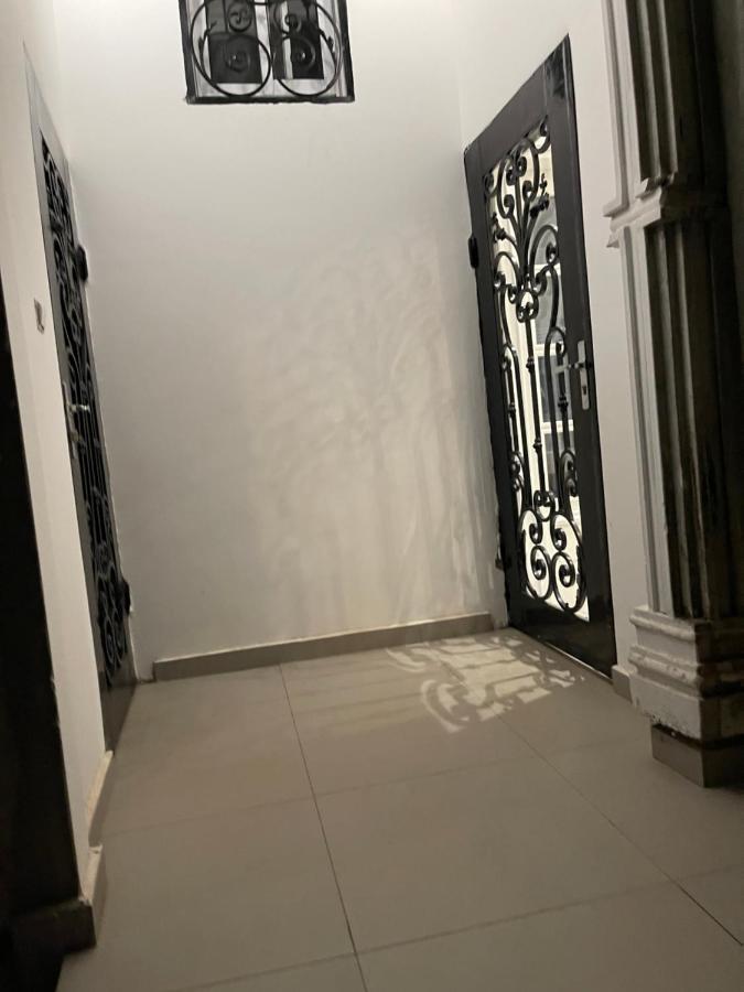 Eve Home Яунде Екстер'єр фото