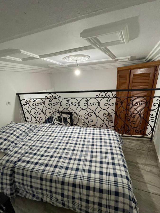 Eve Home Яунде Екстер'єр фото